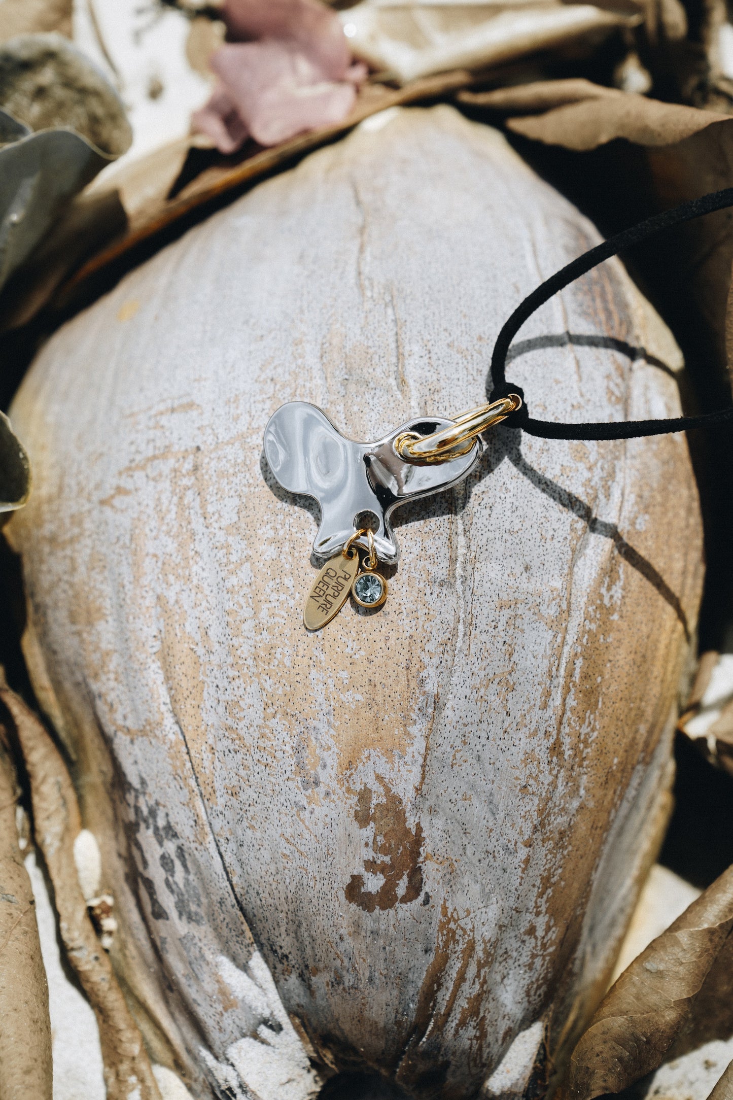 Pendant PTAHA silver on a string