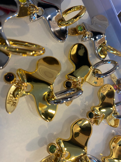 Pendant PTAHA gold on a string