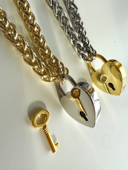Choker HEARTS pendant silver