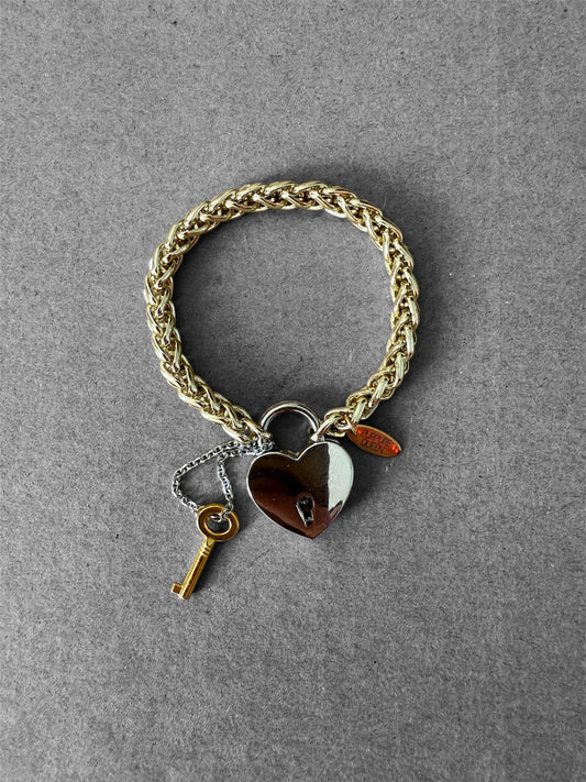 Bracelet HEARTS pendant gold