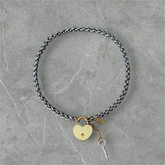Choker HEARTS pendant gold
