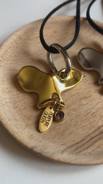 Pendant PTAHA gold on a string